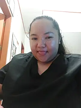 lianacruzado - LianaCruzado's free webcam - UK Sex Cams