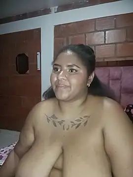 Webcam Model (Valentina_belmont)  is live.Free join now!