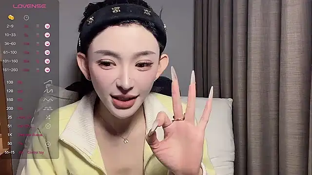 美女kiki-12在线直播