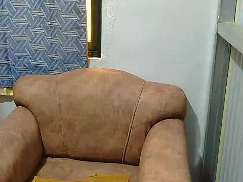 prettykrysgirl - Prettykrysgirl's free webcam - UK Sex Cams