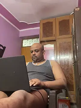 Dick_6inches_Delhi webcam