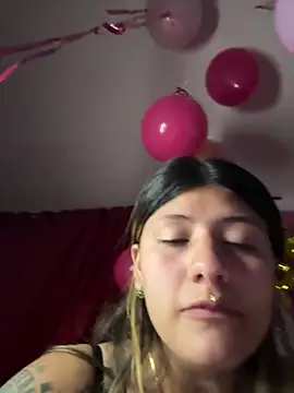 Webcam Model (Rubby_015)  is live.Free join now!