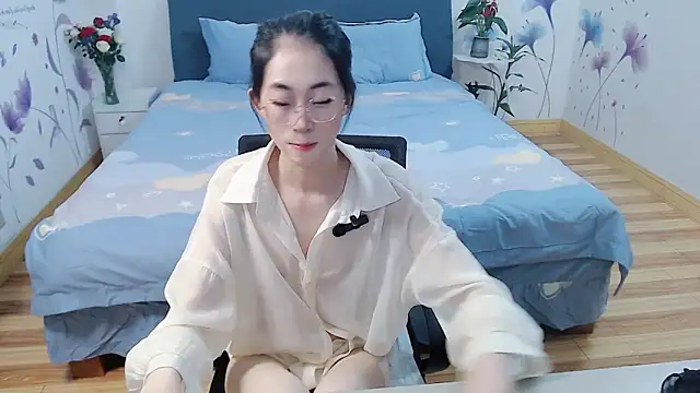 mila-baby-99 - Mila-baby-99's free webcam - UK Sex Cams