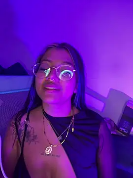 abbyqueen23_ - Abbyqueen23_'s free webcam - UK Sex Cams