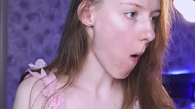 why_me_stella - Why_me_stella's free webcam - UK Sex Cams