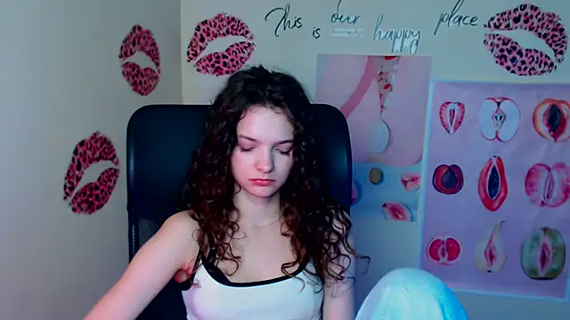 _susiesu_ - _SusieSu_'s free webcam - UK Sex Cams