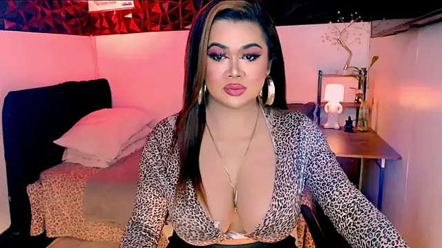 asiankatyhuge webcam