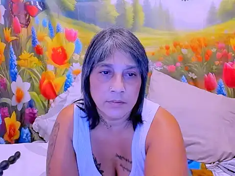 indianroxy webcam