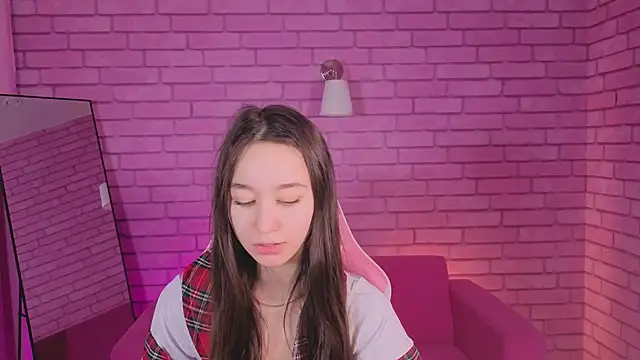 Nicole_Brownie webcam