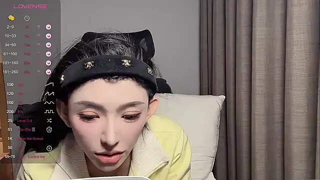 美女kiki-12在线直播