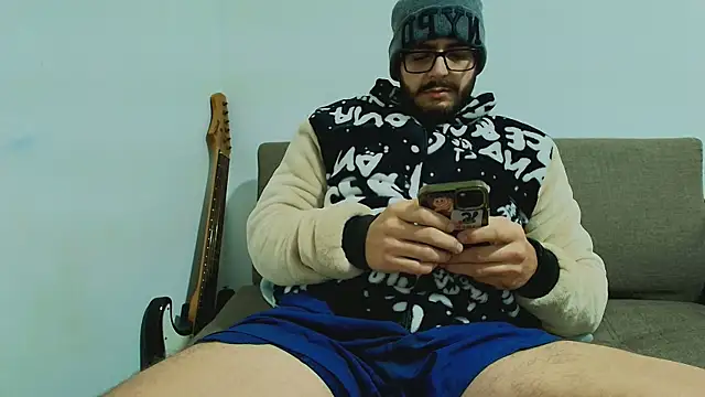 thomas_gun - Thomas_gun's free webcam - UK Sex Cams