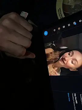 Teddy4420 live sex cam