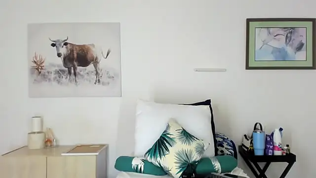 ConnieSmall24 webcam