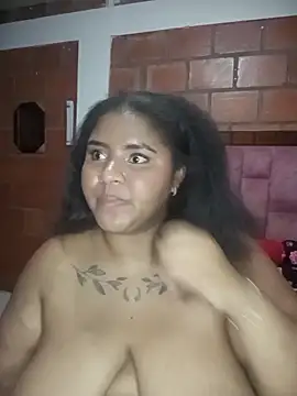 Valentina_belmont webcam