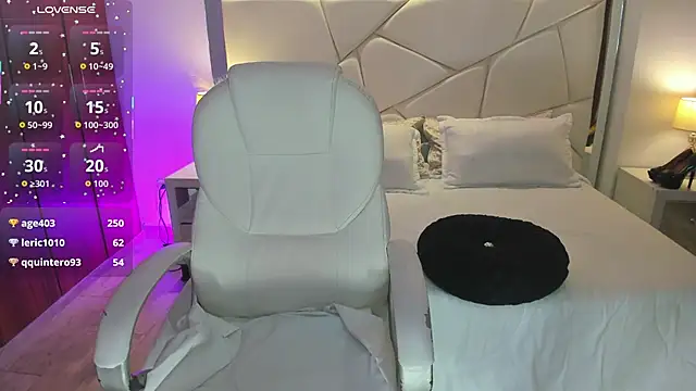 Natasha_Kiim_ webcam