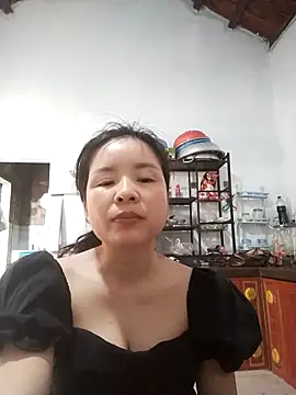 ivy_trix2 - Ivy_Trix2's free webcam - UK Sex Cams