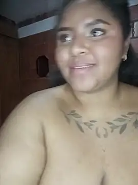 Valentina_belmont webcam