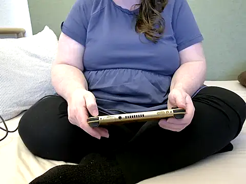 marthabriest - MarthaBriest's free webcam - UK Sex Cams