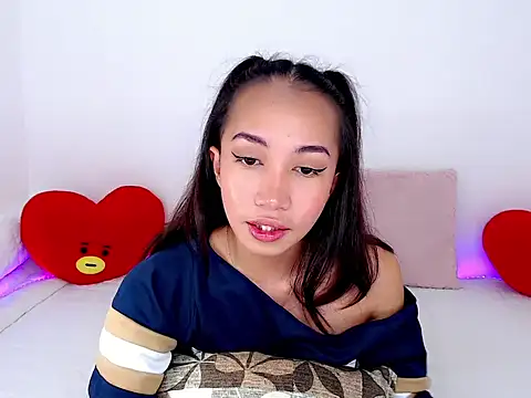 Sweet_kittyxx webcam