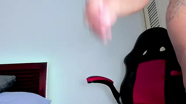 vanessa_saquirt webcam