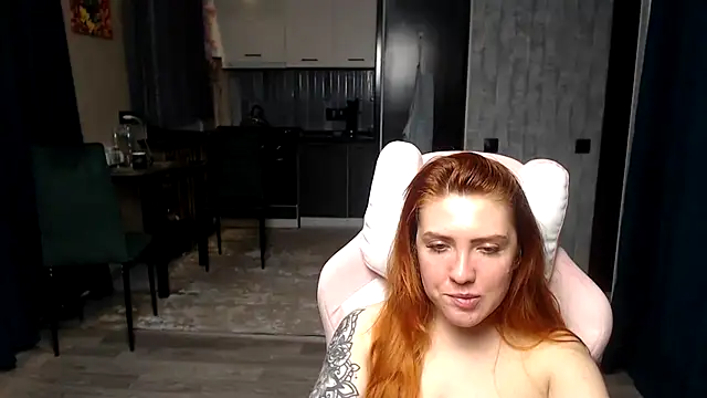 reginasmilee - Reginasmilee's free webcam - UK Sex Cams