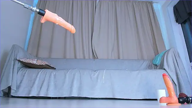 cherrypie_001 - Cherrypie_001's free webcam - UK Sex Cams