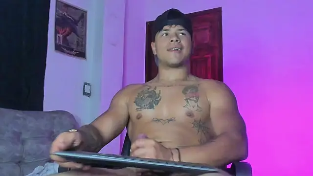 Dominic_Biker__ live sex cam