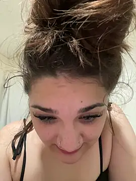 treasurebabii Live Webcam on Stripchat