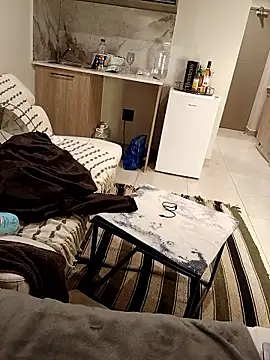 Webcam Model (Nattybae009)  is live.Free join now!