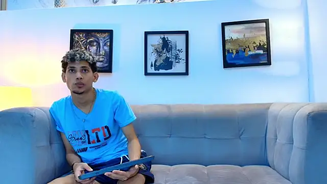 young_boys_hell - YOUNG_BOYS_HELL's free webcam - UK Sex Cams