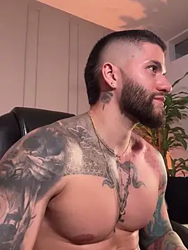 frank_farrell - Frank_Farrell's free webcam - UK Sex Cams