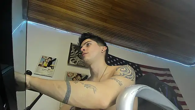 charlie_hotxxx (M young) - #big-balls #big-cocks #bisexuals #brunettes #cam2cam #cheap-privates #colombian #ejaculation #handjob #hd #interactive-toys #lovense #masturbation #muscular #recordable-privates #recordable-publics #spanish-speaking #top #white #young