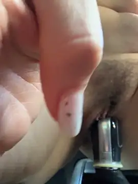 ladywithbigass (F milf) - Finger big ass naked car parking outside