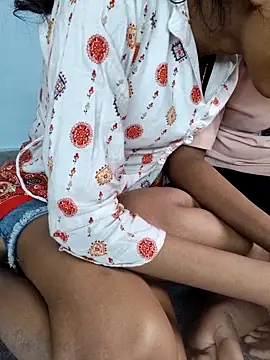 lesbians_no1 - Lesbians_NO1's free webcam - UK Sex Cams