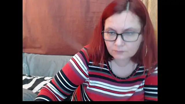 PlayfullMature webcam