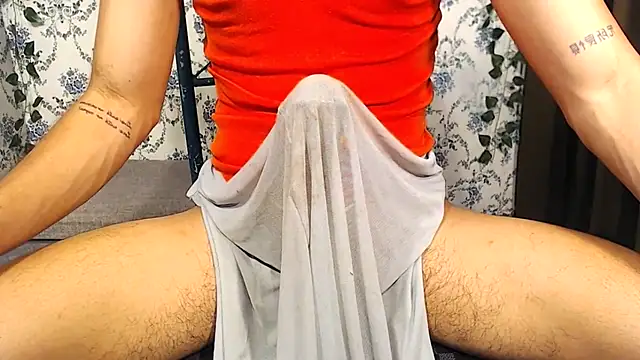 TwinkMasterHugeCock webcam