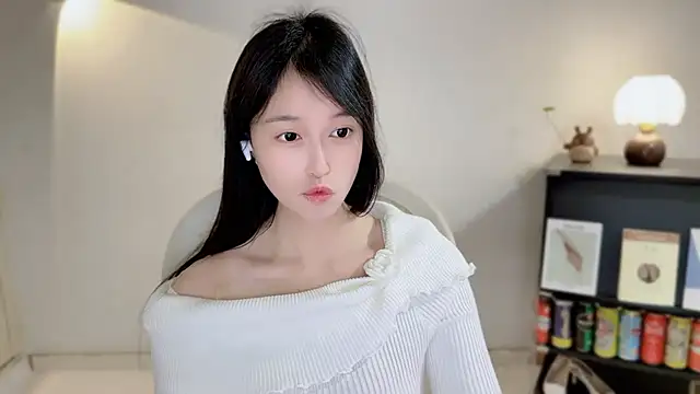 onechestnut - Onechestnut's free webcam - UK Sex Cams