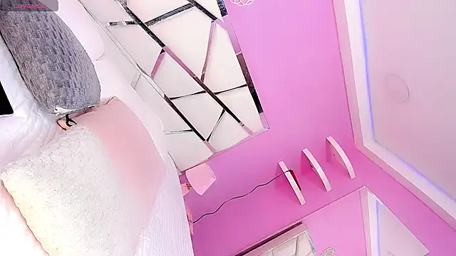 IssabellaIzzy webcam