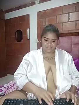 Valentina_belmont webcam