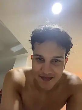 Leo_Savage_ webcam