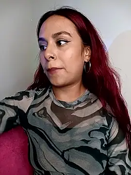 EmiilyFoxx090 webcam