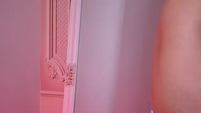 LucyAddison - Live Cam