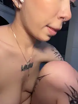 SEND ​SINGLE ​TIP ​22 ​AND ​GET ​HOT GIFT FROM ME🔥 JOIN MY FAN CLUB FOR EXCLUSIVE CONTENT 💕