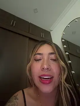 ManuelaVeeleez webcam