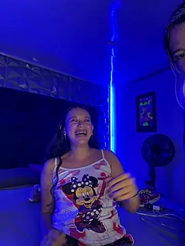  l0lita_emi chat room