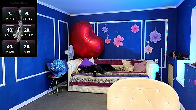 Kira_Kingslee webcam