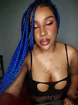 Webcam Model (Queen_Amara) is live