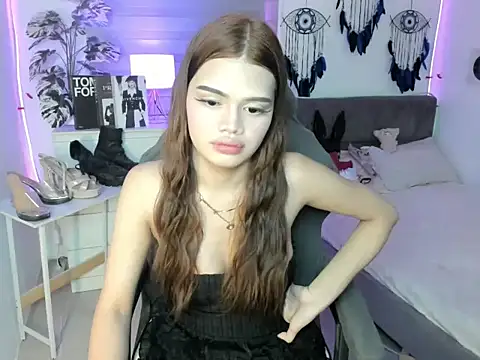 tstoni_talks Live Webcam on Stripchat