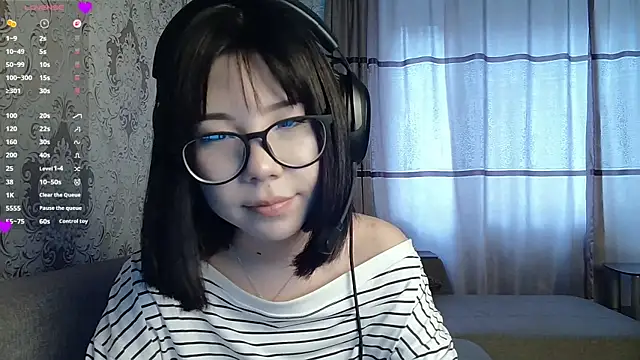 aprilonilll - AprilOnilll's free webcam - UK Sex Cams