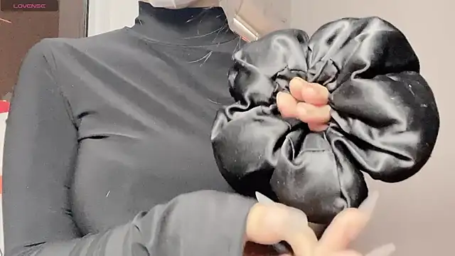 Tieu-May live sex cam